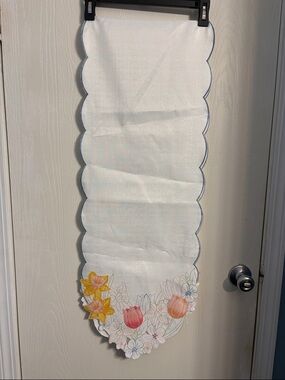 White Scalloped Floral Embroidered Table Runner with Blue Trim